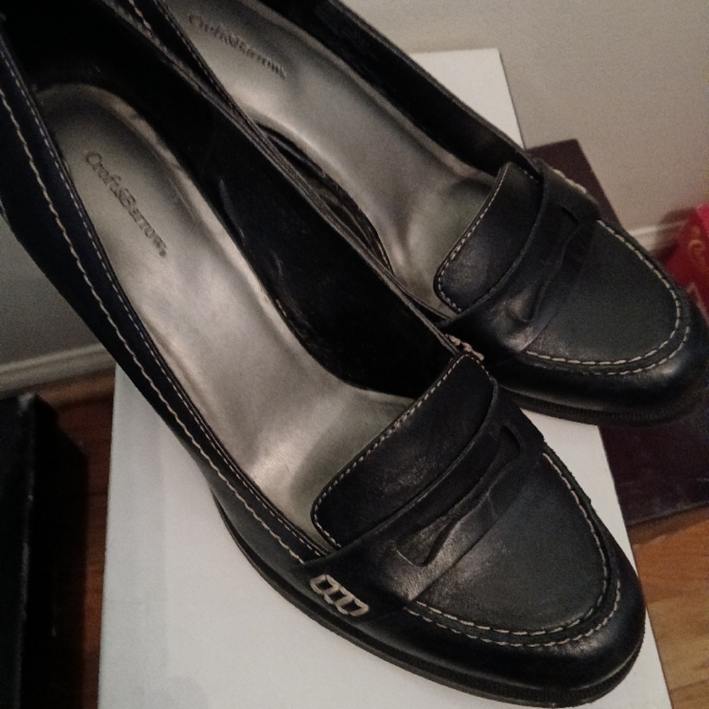 Black shoes